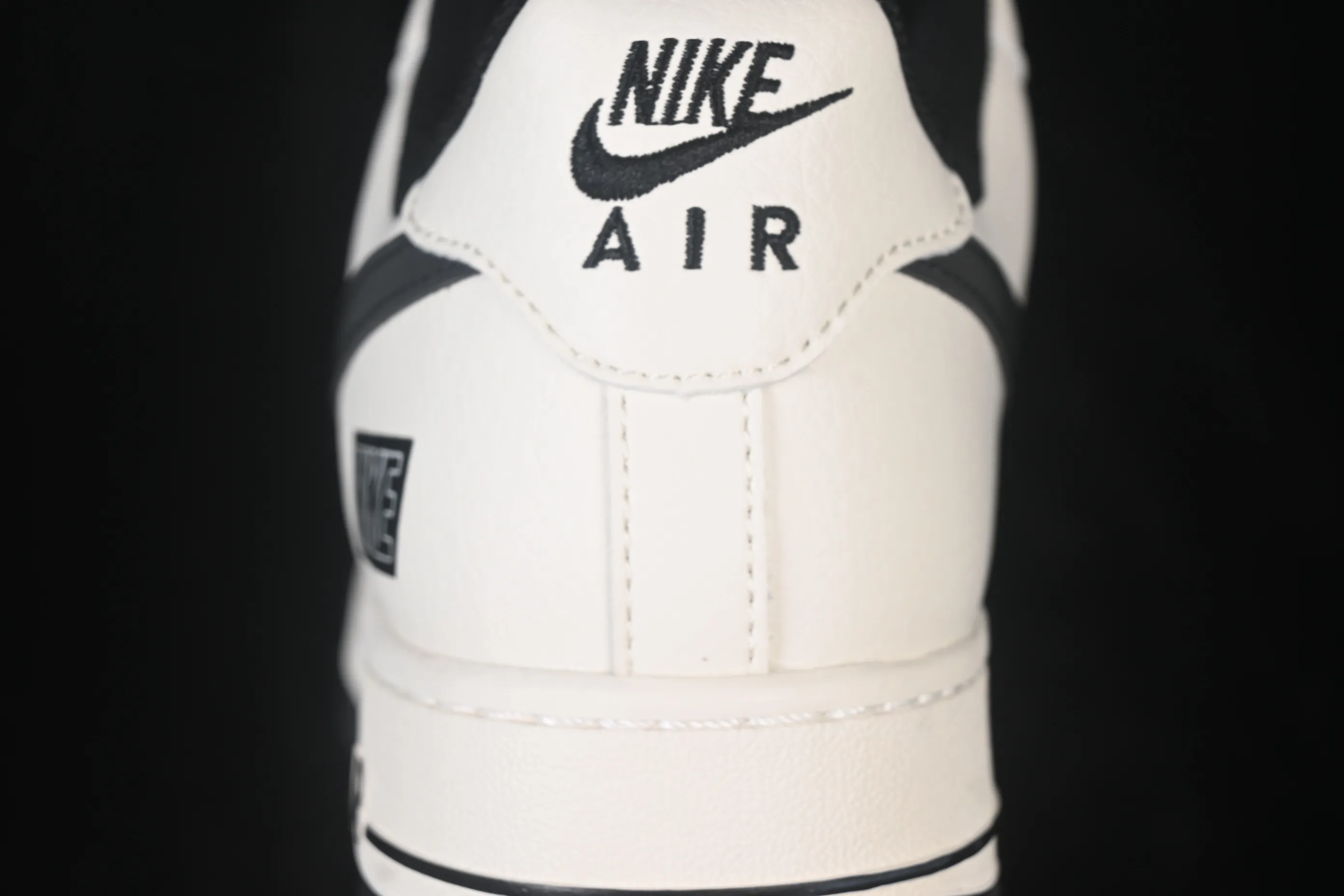 All Categories Nk Air Force 1 Air Force Series Nk Air Force 1 Low Air Force Low Nike Air Force 1'07 Low Black and White Classic Air Force One Low Casual Shoes JP8028-073